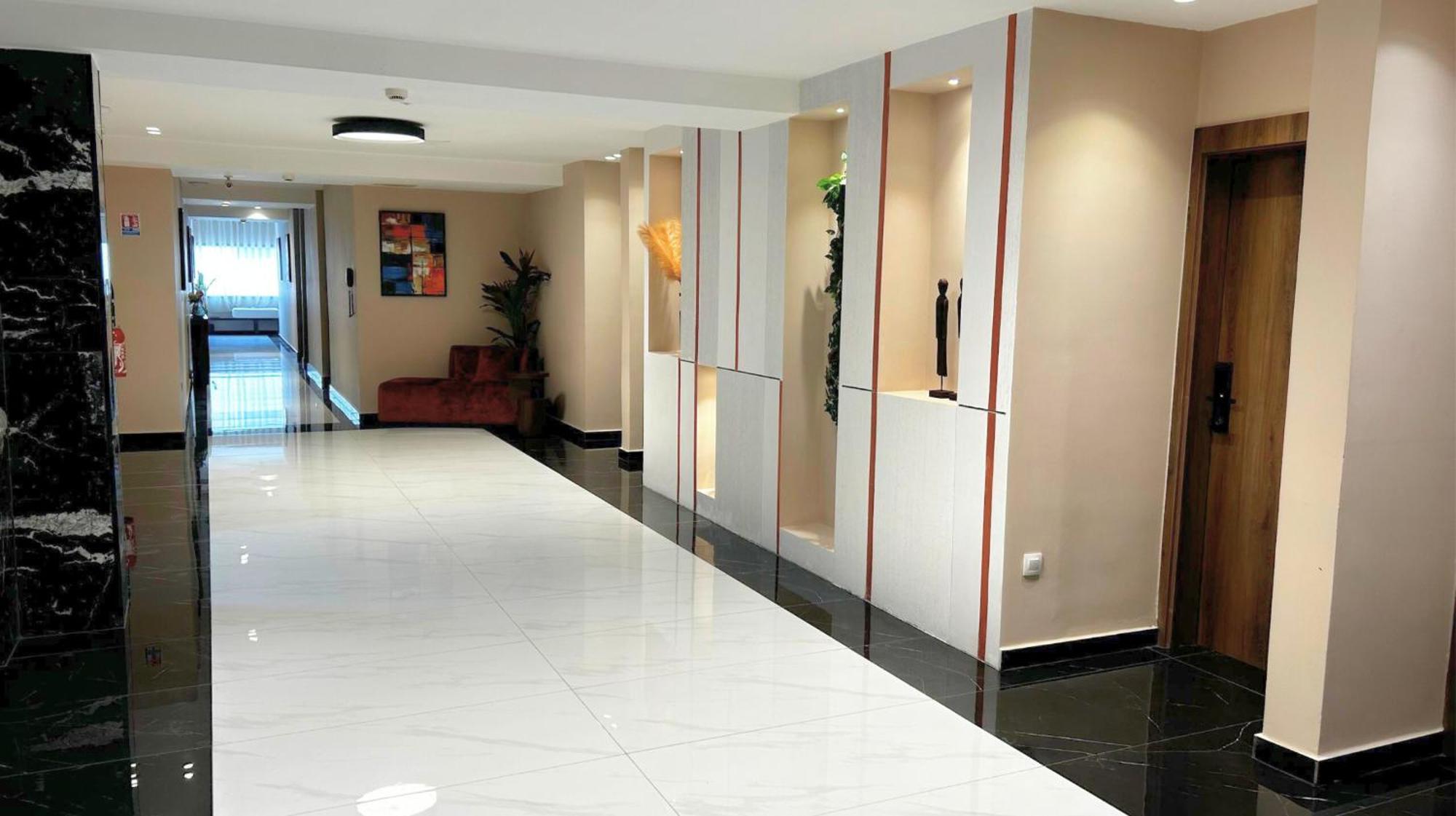 Ivotel Hotel